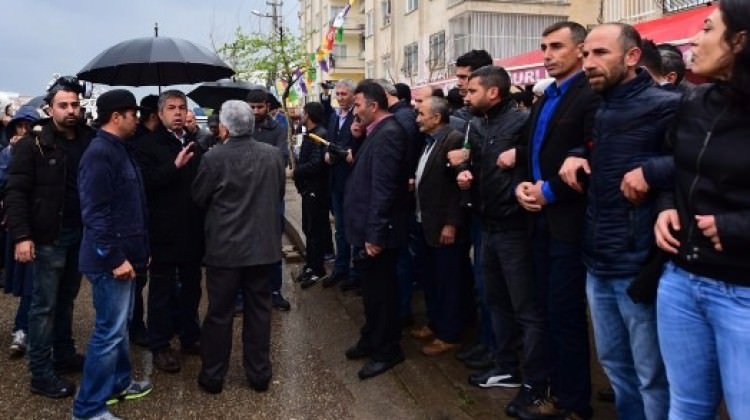 'Yiyen varsa atsın!'