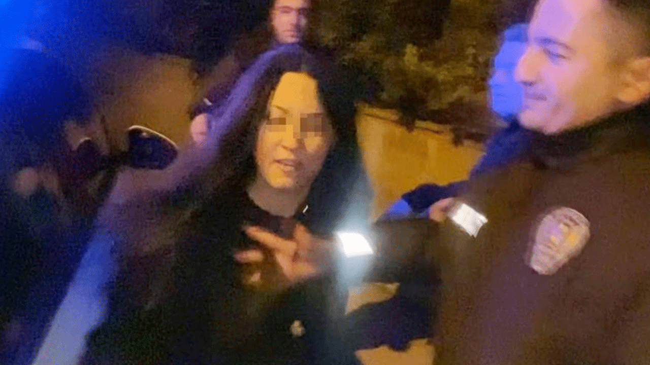 Polisten kaçan alkollü kadınlar gazeteciyi darp etti!