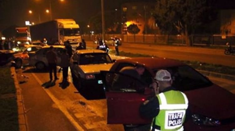 Polisten kaçarken zincirleme kazaya neden oldu