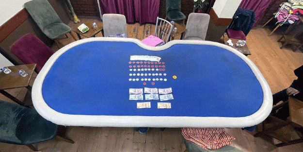 Polisten kumarhaneye baskın