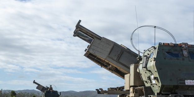 Polonya, zafer rüzgarı estiren füze sistemi HIMARS için milyarlarca dolarlık tedarike artık onay verdi!