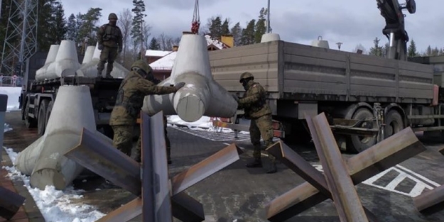 Polonya'dan Belarus sınırında yeni hamle