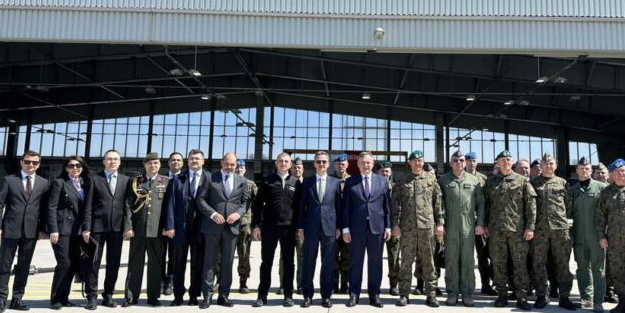 Polonya'ya 24'üncü TB2'yi Haluk Bayraktar teslim etti! Baykar'dan tarihi anlaşma