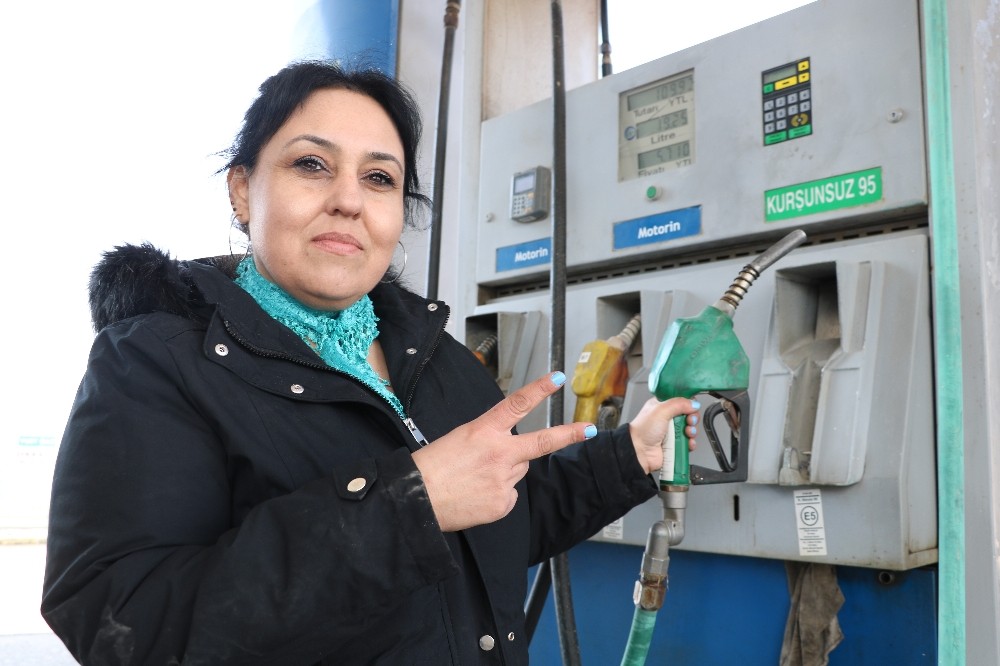 Pompacı Sevda’nın hedefi tır şoförlüğü 