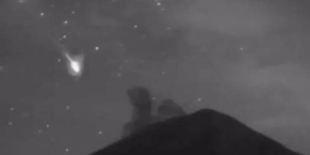 Popocatepetl Yanardağı yakınlarında göktaşı görüldü