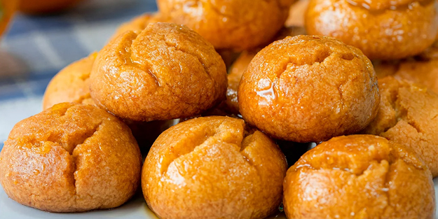 Portakallı ıslak kurabiye tarifi nasıl yapılır? Portakallı şekerli anne kurabiyesi - pastane usulü