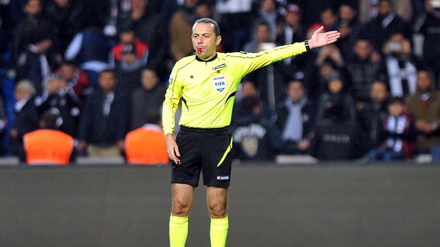 Portekiz-İzlanda maçını Cüneyt Çakır yönetecek