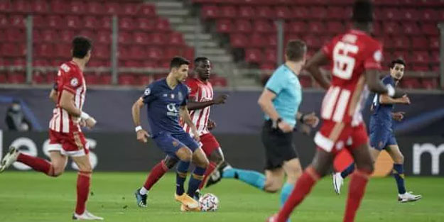 Porto Olympiakos'u geçerek tur atladı