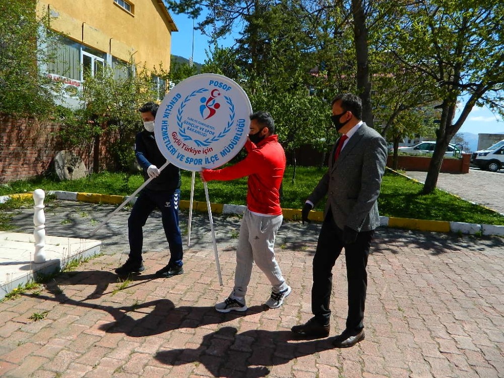 Posof’ta 19 Mayıs 19 kişi ile kutlandı 