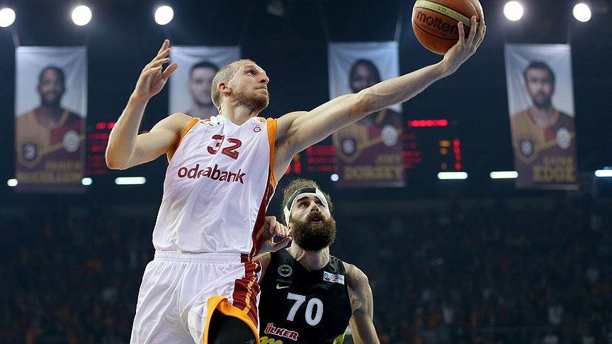 Potada derbi heyecanı