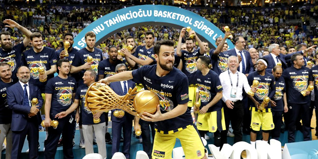 Potada şampiyon Fenerbahçe