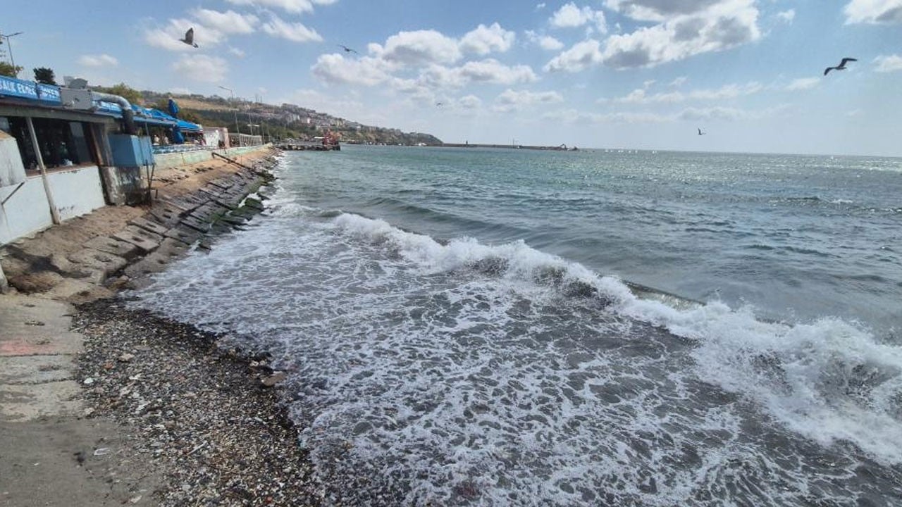Poyraz Marmara’yı etkisi altına aldı! Deniz ulaşımı aksadı
