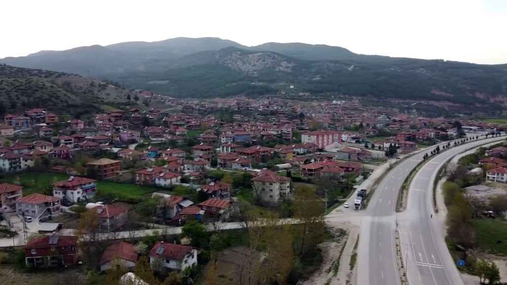 Pozitif vakaların hızla arttığı köyde karantina süresi 14 gün daha uzatıldı 