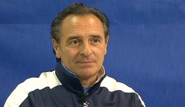 Prandelli, Eljif Elmas'ı öve öve bitiremedi