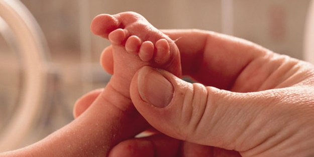 Prematüre bebeklerin gelişiminde anne ve babanın rolü