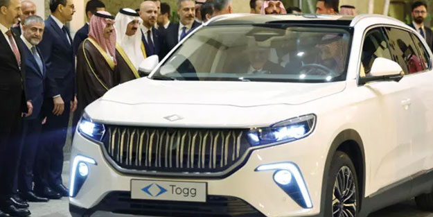 Prens Muhammed bin Selman Togg'un direksiyonuna geçip Cumhurbaşkanı Erdoğan'ı oteline bıraktı