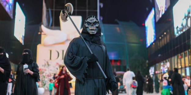 Prens Selman izin verdi! Sokaklarda büyük rezillik