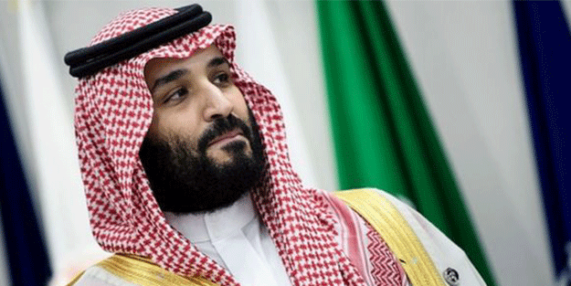 Prens Selman o ismi burnundan öptü