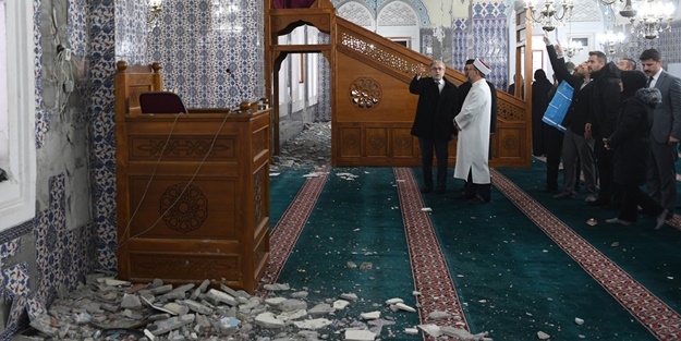 Prof. Dr. Ali Erbaş: Düzce'de 60'a yakın cami hasar gördü!