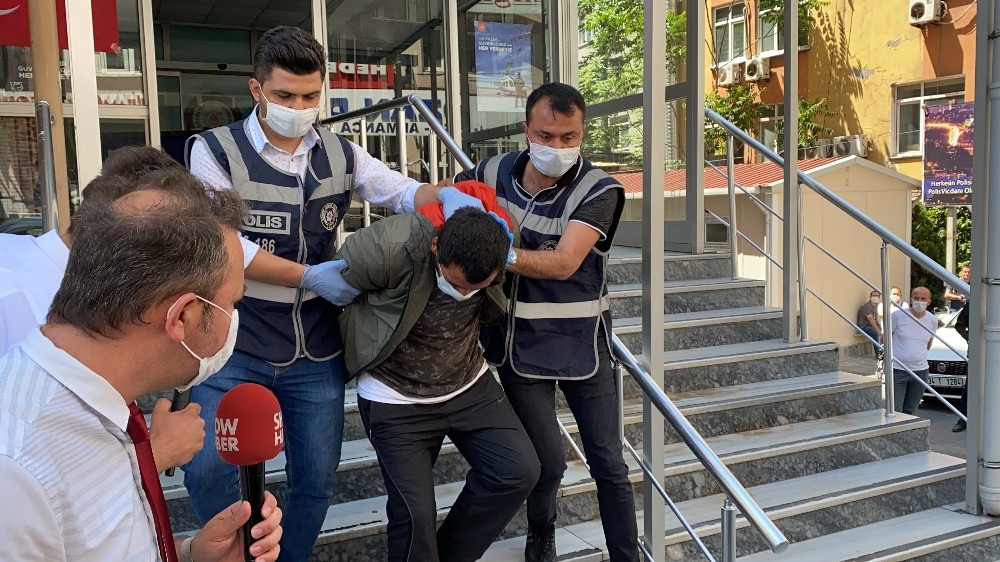 Prof. Dr. Cemil Taşcıoğlu Şehir Hastanesi’nden ambulans çalan zanlı adliyeye sevk edildi 
