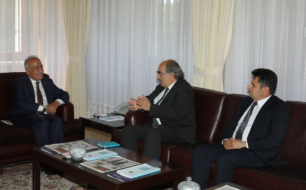 Prof. Dr. Çomaklı: “Olgunlaşma Enstitüsüne destek vereceğiz” 