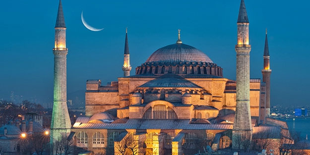 Prof. Dr. Erhan Afyoncu: Ayasofya kılıç hakkıdır