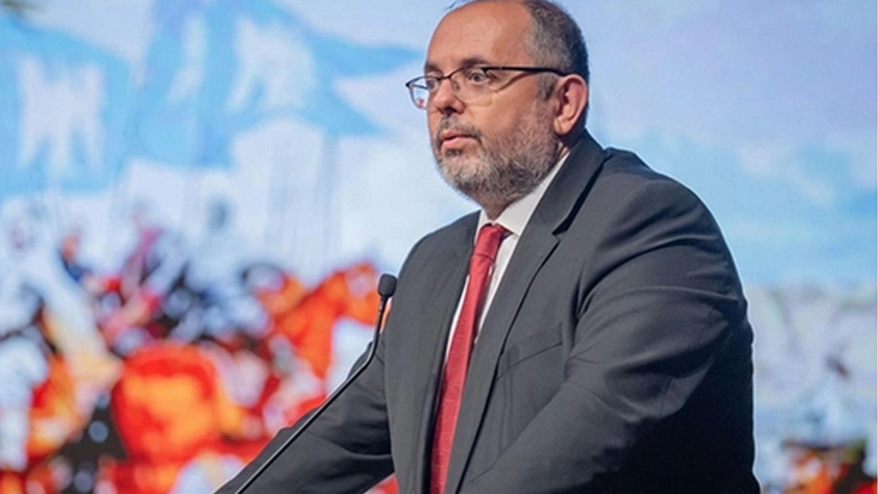 Prof. Dr. Erhan Afyoncu: Sivil iradenin emrinde olacaksınız!