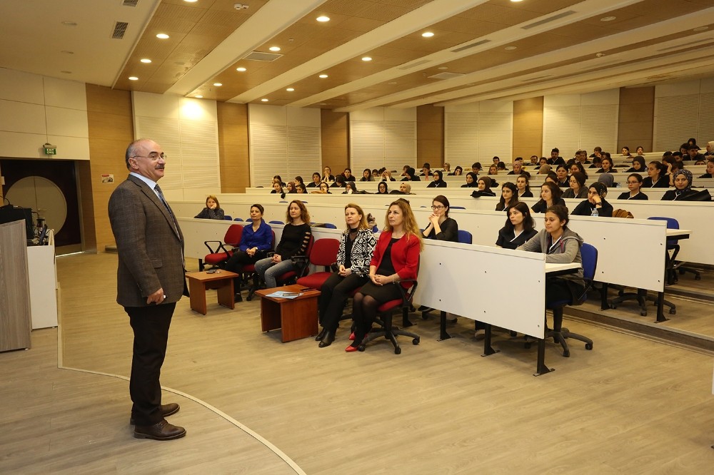 Prof. Dr. Halil Kumsar: 