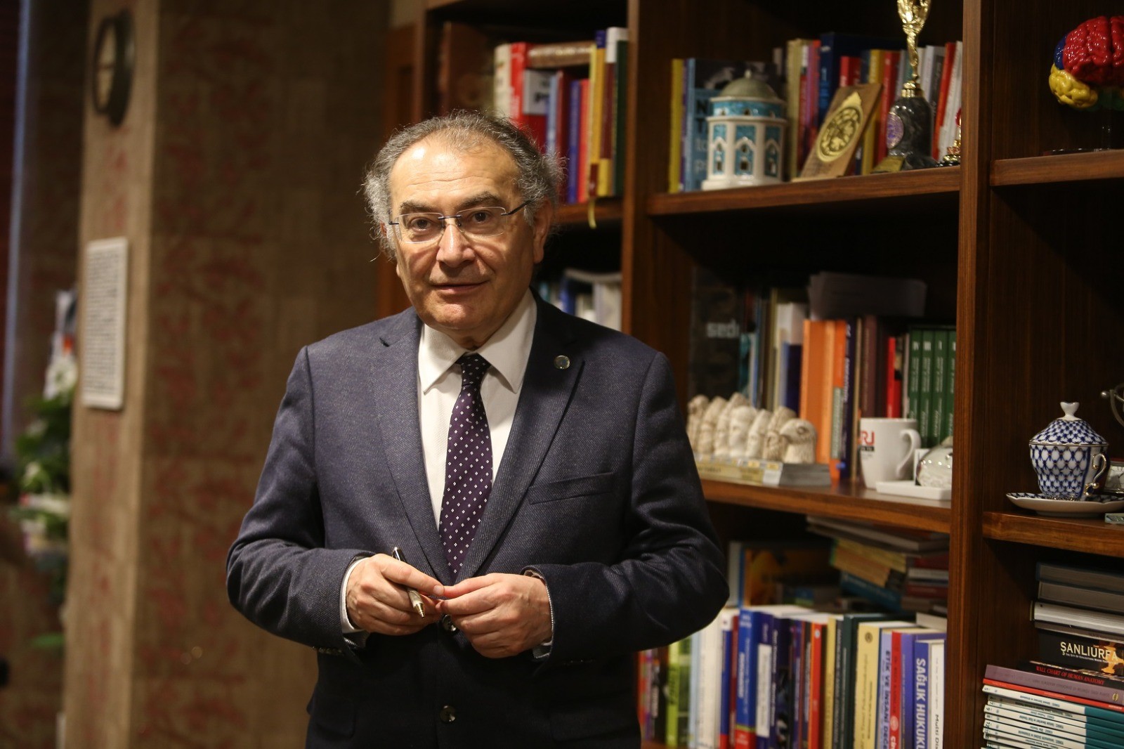 Prof. Dr. Nevzat Tarhan: Savaşlarda kurşun değil, bilgi kullanılıyor