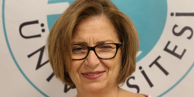 Prof. Dr. Nurper Ülküer: Çocuk kitapları için önlem alınmalı