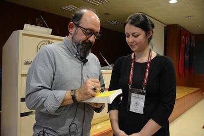 Prof. Dr. Sinan Canan’dan “Değişen Be(y)nim” semineri 