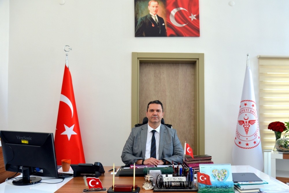 Prof. Dr. Uğur Bilge 12 Mayıs “Hemşireler Gününü” kutladı 