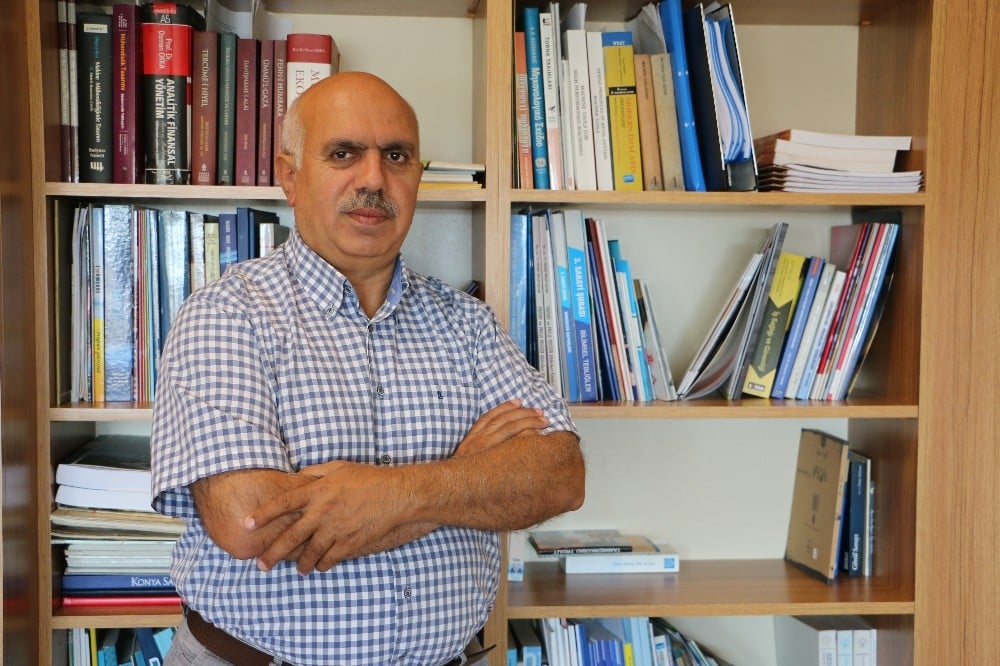 Prof. Dr. Ünsaçar: 