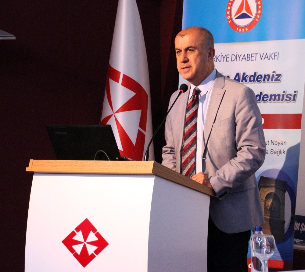 Prof. Dr. Yılmaz: "Diyabet Türkiye’nin önemli bir sorunu" 