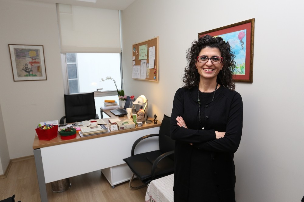 Prof. Dr. Yüksel: “Çocuklarınıza COVİD-19 hakkında doğru bilgi verin” 