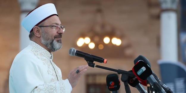 Prof. Erbaş cemaate böyle seslendi: Hocalarımızı bezdirin!
