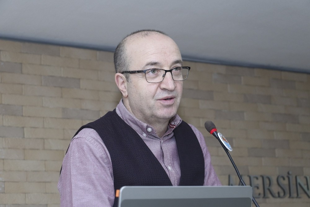 Prof. Uzunoğlu’dan firmalara: “Kur riski almayın, kredilerden uzak durun, güç birliği yapın” 