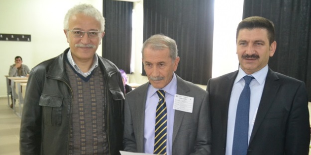 Profesör milletvekili AÖF sınavına girdi