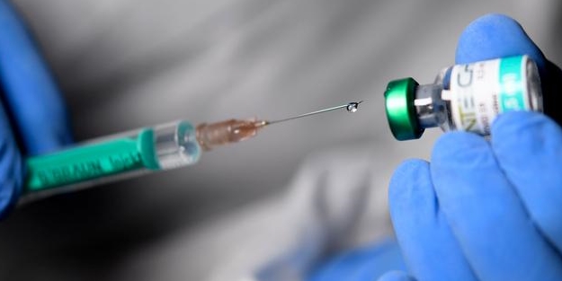 Profesörden çarpıcı açıklama: Tüm aşılar çöp olabilir