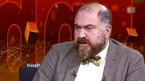 Prostatlı ihtiyar, bezli kokona! İdrarını tutamamaktan başka hiçbir ortak noktaları yok! İşte bunlar hep Halktv izlemekten, Sözcü okumaktan kaynaklanıyor