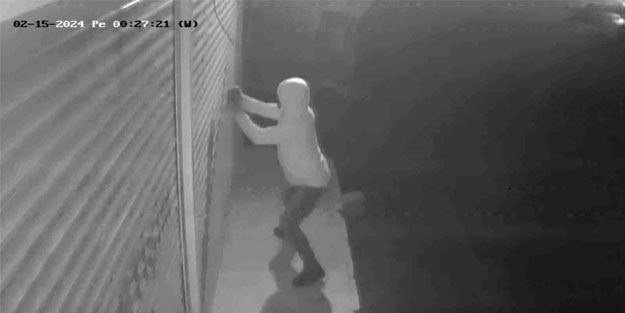 Provokasyon ateşi yakıldı! Dükkanlara çarpı atıp kaçtılar