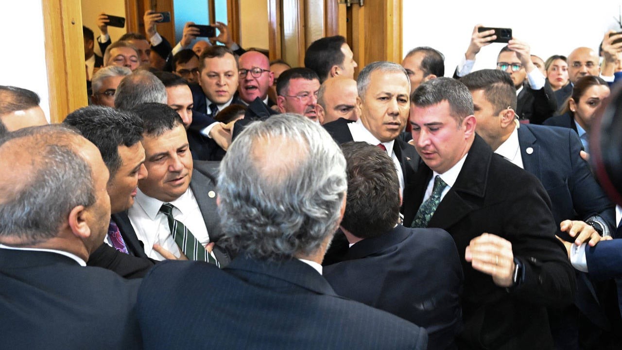 Provokasyonda "mahir"