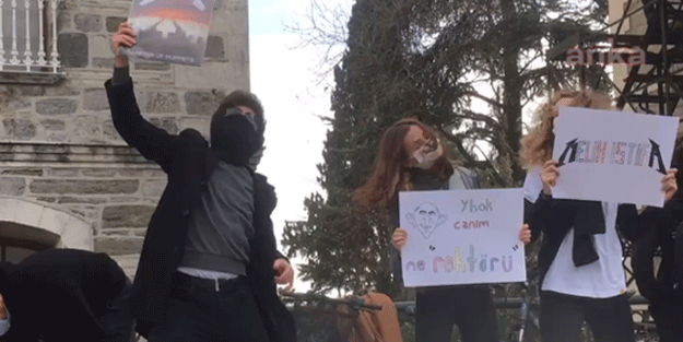 Provokatörler neden bu şarkıyı seçti? Boğaziçililerin söylediği Metallica şarkısında kan donduran detay!