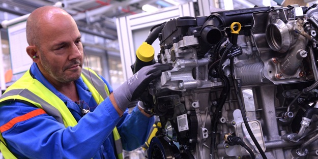 PSA Grubu, 300.000’inci PureTech üç silindirli turbo benzinli motoru üretti