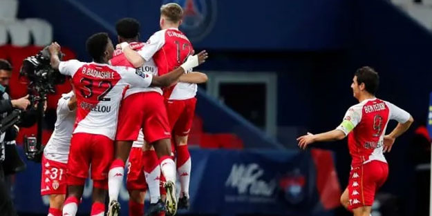 PSG, Monaco'ya diz çöktü