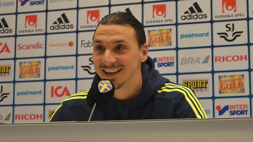 'PSG'de kalmam için Eyfel yerine benim heykelimi dikmeliler'