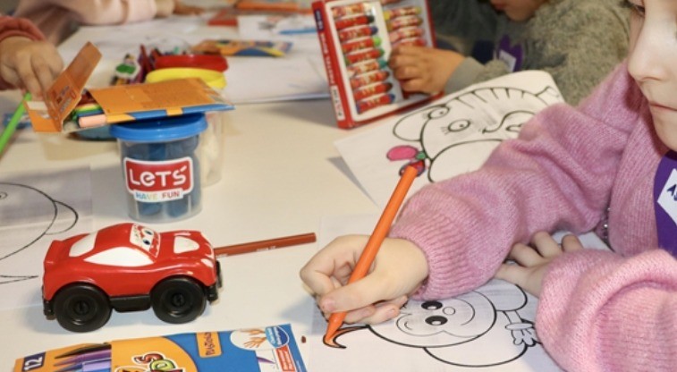 Psikologdan deprem sonrası okula başlayan çocuklar için ailelere öneriler