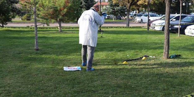 Psikolojik sorunları vardı, parkta kendini vurdu