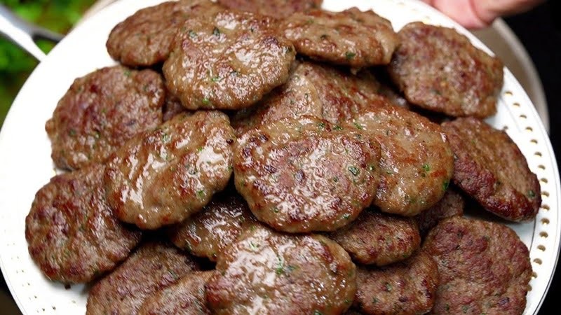 Puf puf kabaran köftenin sırrı ortaya çıktı: Restoran ustaları meğer böyle yapıyormuş! Bu tarifi sır gibi saklıyorlardı