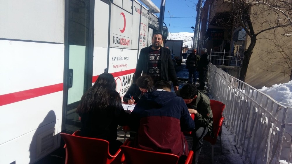 Pülümür’de kan bağışına destek 